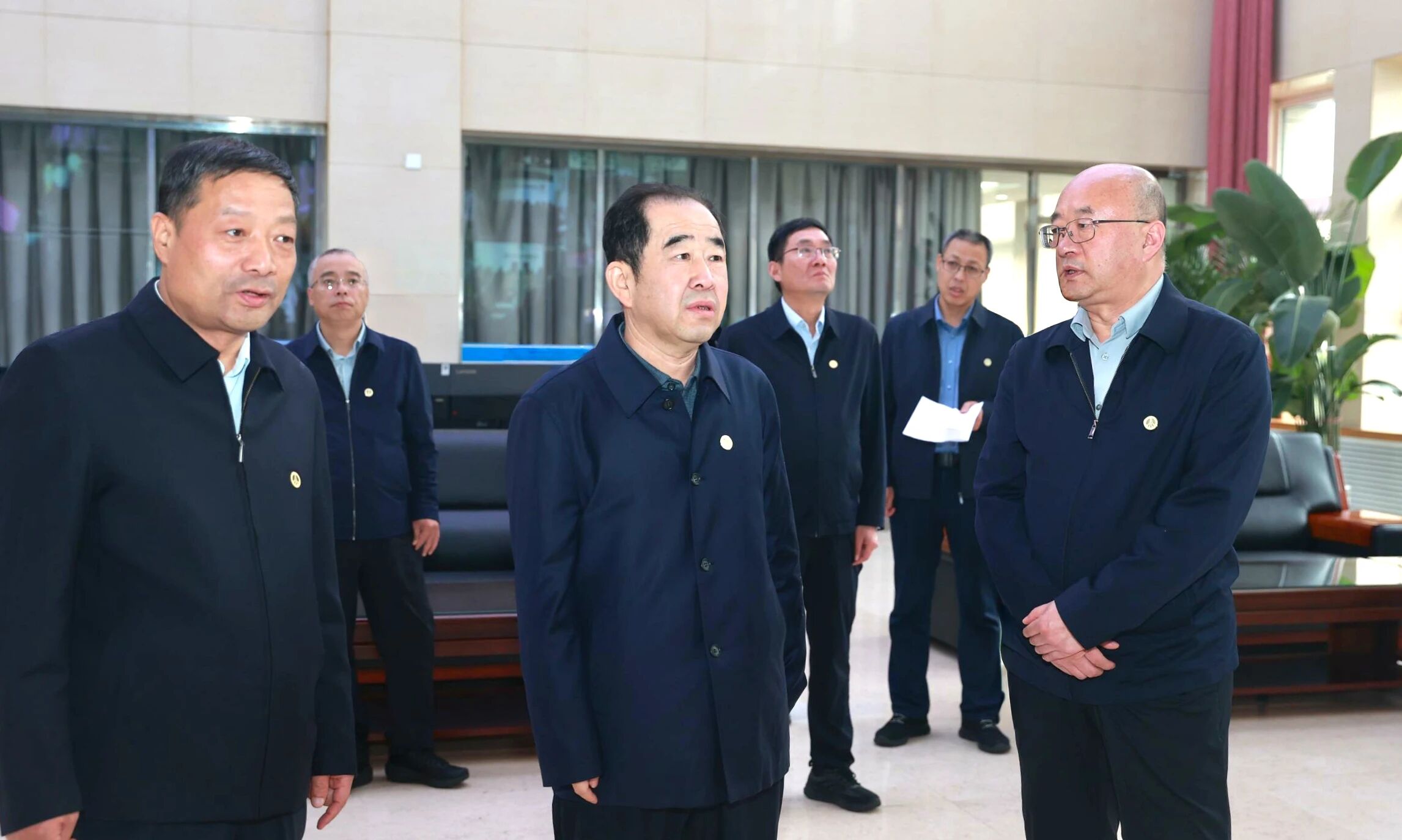 1760002072298386.jpeg 20251008162132_60004.jpg